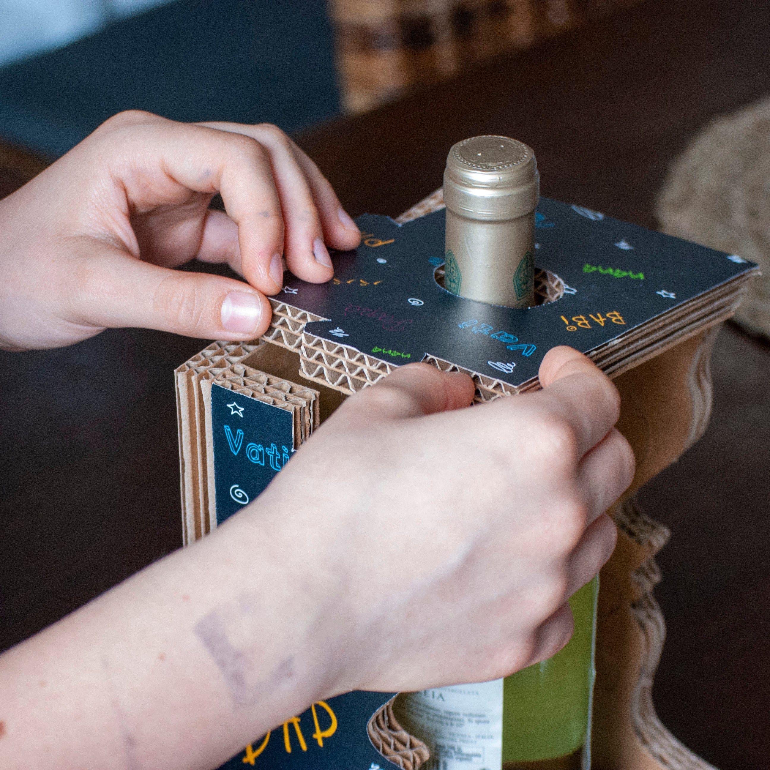 Rippotai Illuminazione Porta Bottiglia Vino Wine Lover – Design Innovativo ed Eco-Friendly