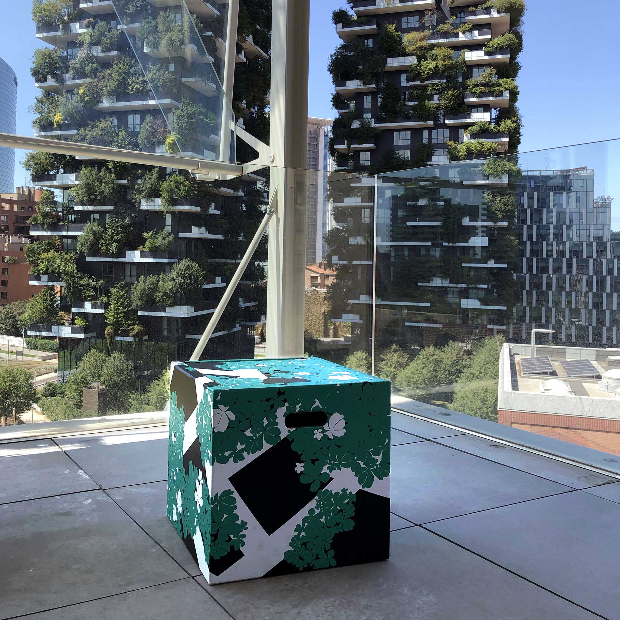 Rippotai Pouf musicale Casse audio Bluetooth Soundpotai Hello Spring – Pouf di design