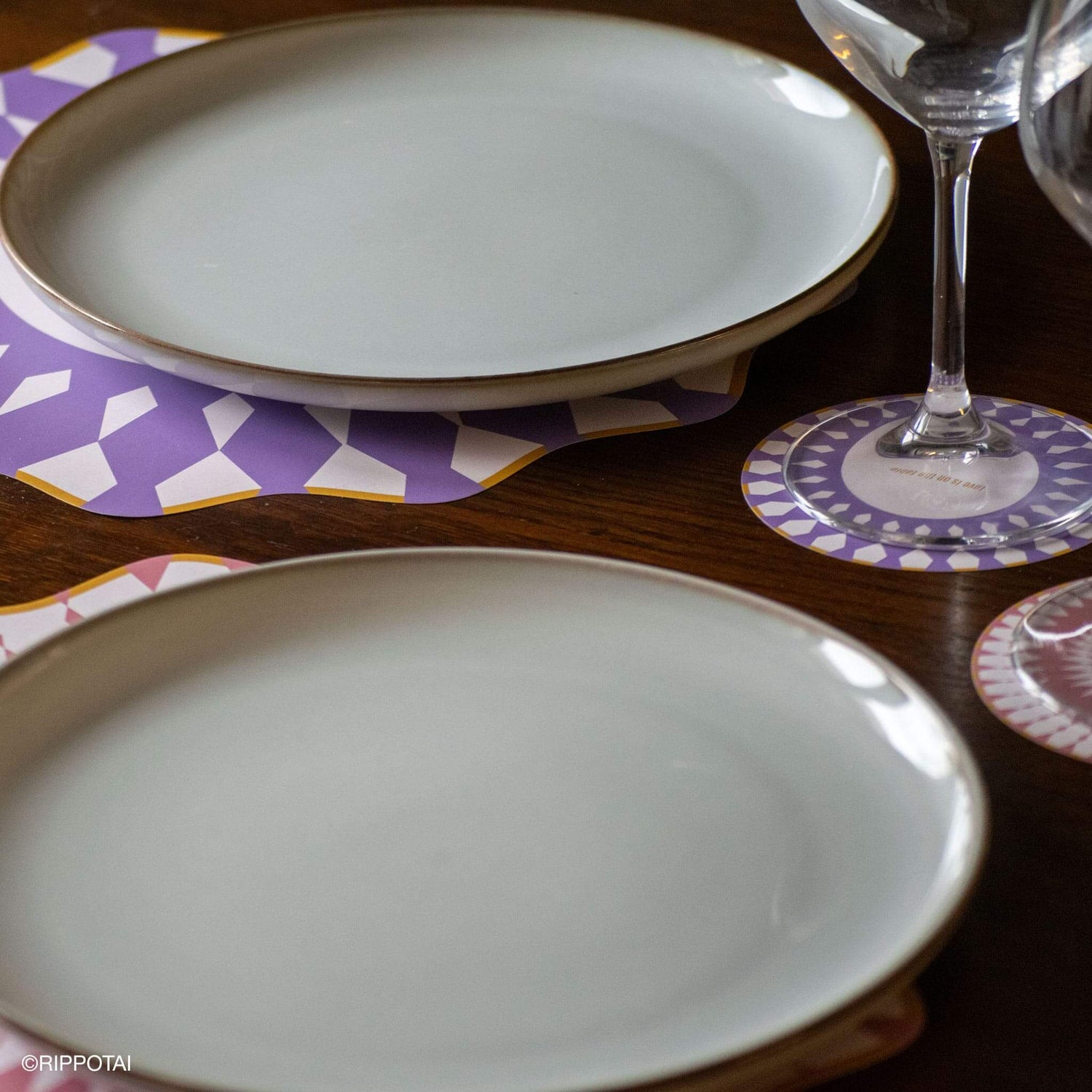 Rippotai Tovagliette Sottopiatti Eleganti Purple Elegant in Carta Pulibile - Set 3 Sottopiatti + 3 Sottobicchieri